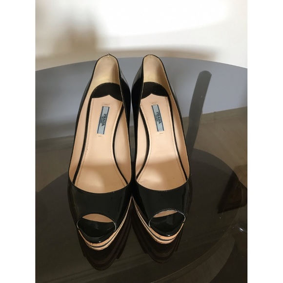 Prada platform. - Picture 3 of 5